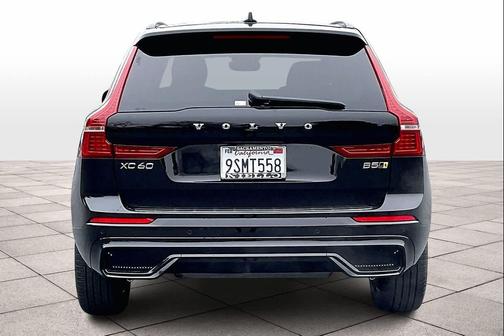 2025 Volvo XC60 B5 Core