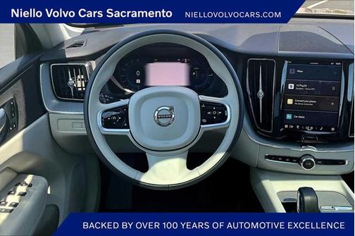 2025 Volvo XC60 Plug-In Hybrid T8 Plus