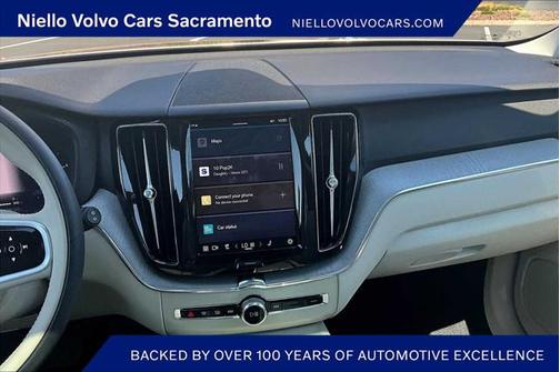 2025 Volvo XC60 Plug-In Hybrid T8 Plus
