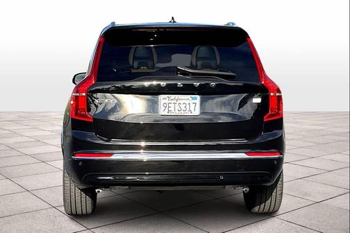 2023 Volvo XC90 Recharge Plug-In Hybrid T8 Ultimate Bright Theme 7-Seater