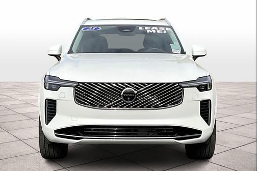 2025 Volvo XC90 B5 Plus 6-Seater