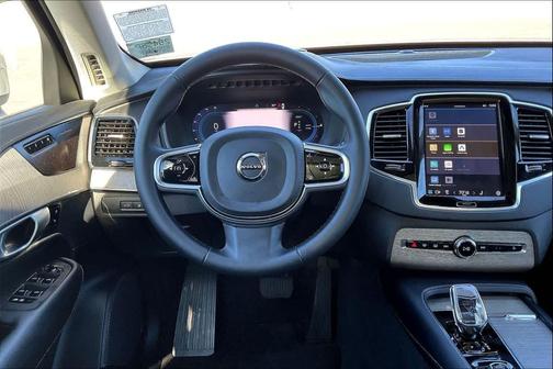 2024 Volvo XC90 Recharge Plug-In Hybrid T8 Ultimate 6-Seater