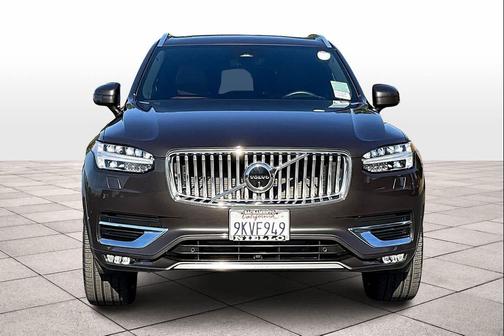 2023 Volvo XC90 B5 Plus