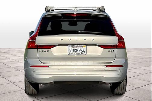 2023 Volvo XC60 B5 Core