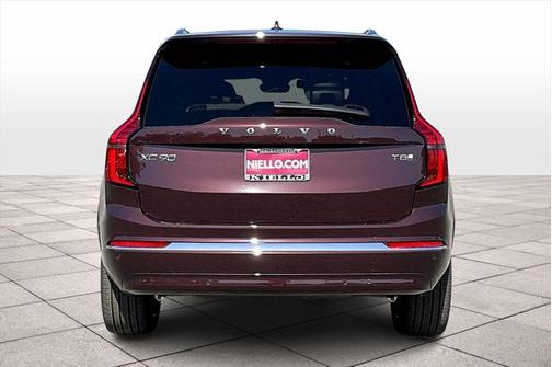 2025 Volvo XC90 Plug-In Hybrid T8 Core 7-Seater