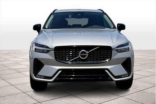 2025 Volvo XC60 B5 Core