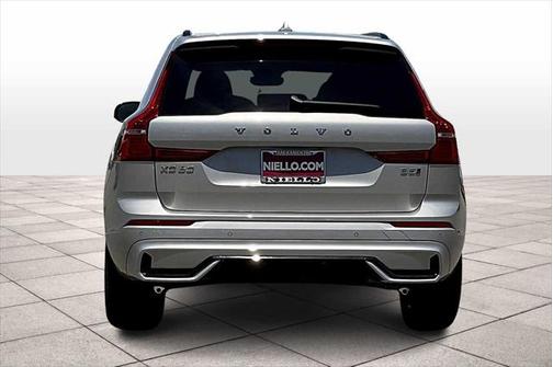 2025 Volvo XC60 B5 Core