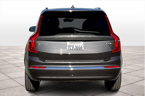 2025 Volvo XC90 Plug-In Hybrid T8 Plus 7-Seater