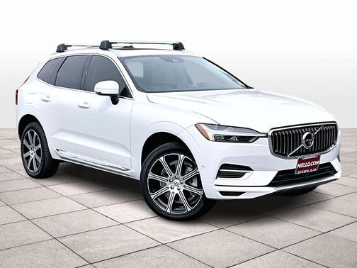 Crystal White Metallic 2021 Volvo XC60 Recharge Plug-In Hybrid T8 Inscription