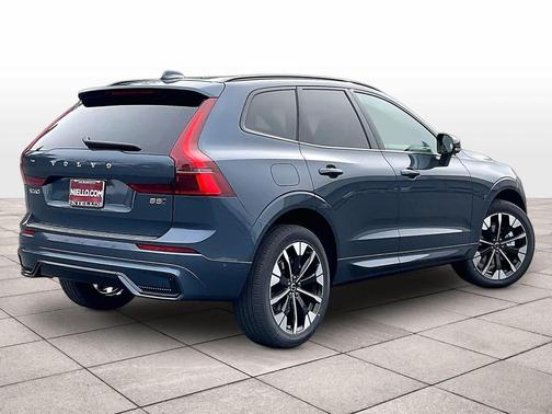 2026 Volvo XC60 B5 Plus
