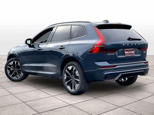 2026 Volvo XC60 B5 Plus