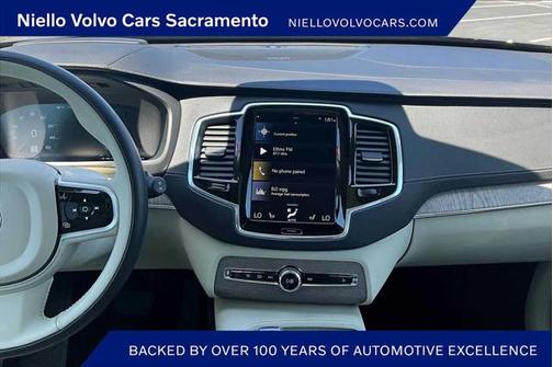 2022 Volvo XC90 Recharge Plug-In Hybrid T8 Inscription 6 Passenger