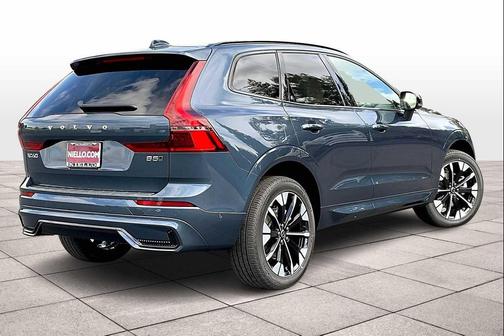 2026 Volvo XC60 B5 Plus
