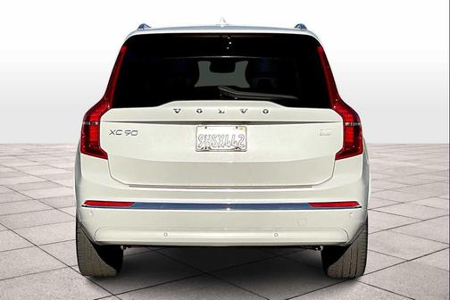 2024 Volvo XC90 Recharge Plug-In Hybrid T8 Plus Bright Theme 7-Seater