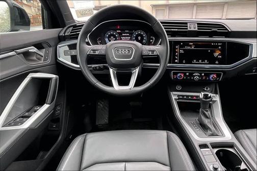 2025 Audi Q3 45 S line Premium Plus