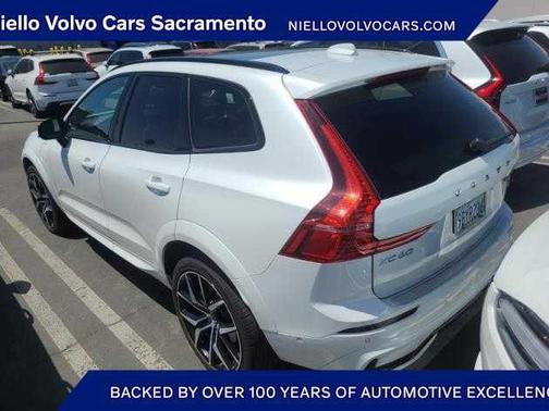 2022 Volvo XC60 Recharge Plug-In Hybrid T8 Polestar