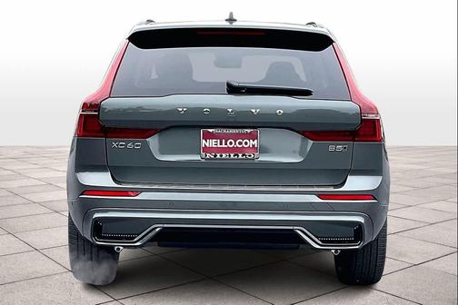 2026 Volvo XC60 B5 Ultra