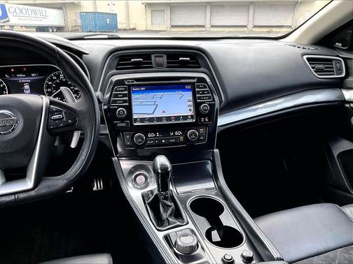 Brilliant Silver 2018 Nissan Maxima 3.5 SR