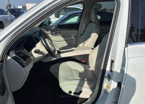 2023 Volvo XC90 B6 Plus 6-Seater