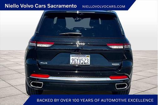 2023 Jeep Grand Cherokee Summit