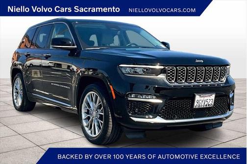 2023 Jeep Grand Cherokee Summit