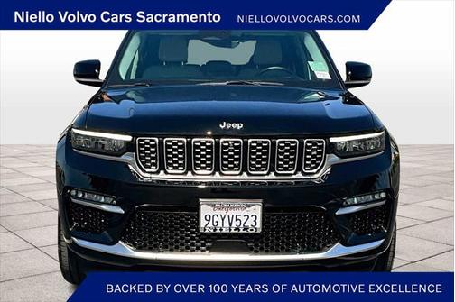 2023 Jeep Grand Cherokee Summit