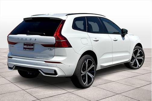 2025 Volvo XC60 Plug-In Hybrid T8 Ultra