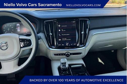 2022 Volvo S60 Recharge Plug-In Hybrid T8 Inscription