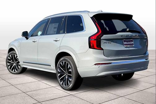 2026 Volvo XC90 Plug-In Hybrid T8 Plus 7-Seater