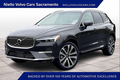 2023 Volvo XC60 Recharge Plug-In Hybrid T8 Ultimate Bright Theme