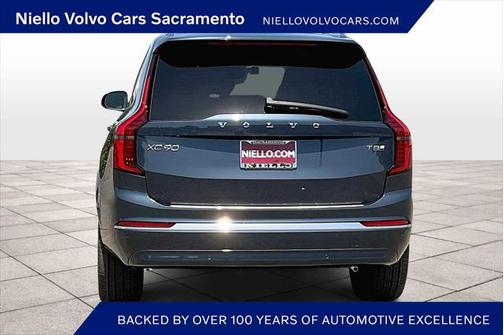 2025 Volvo XC90 Plug-In Hybrid T8 Ultra 7-Seater