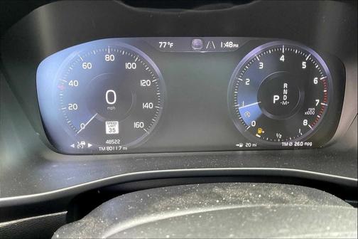 2021 Volvo XC40 T5 Momentum