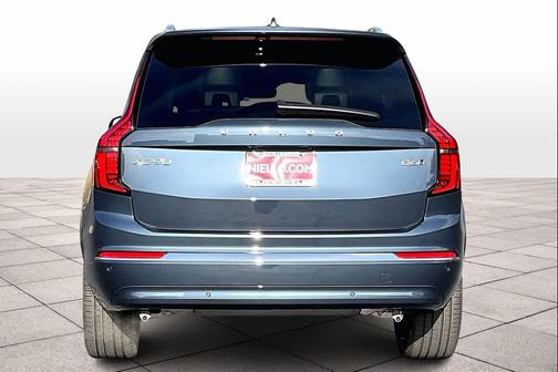 2026 Volvo XC90 B6 Plus 6-Seater