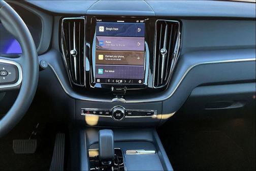 2025 Volvo XC60 B5 Core