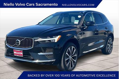 2022 Volvo XC60 Recharge Plug-In Hybrid T8 Inscription Expression