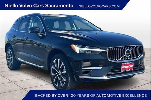 2022 Volvo XC60 Recharge Plug-In Hybrid T8 Inscription Expression