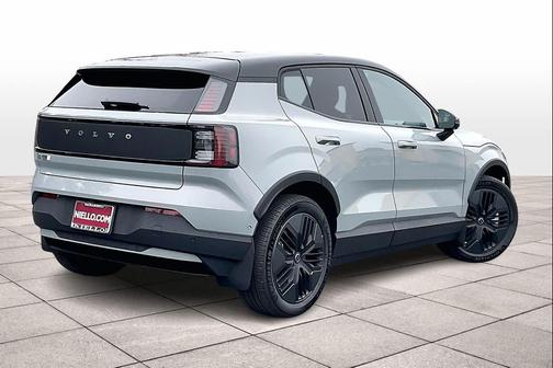 2026 Volvo EX30 Cross Country Ultra