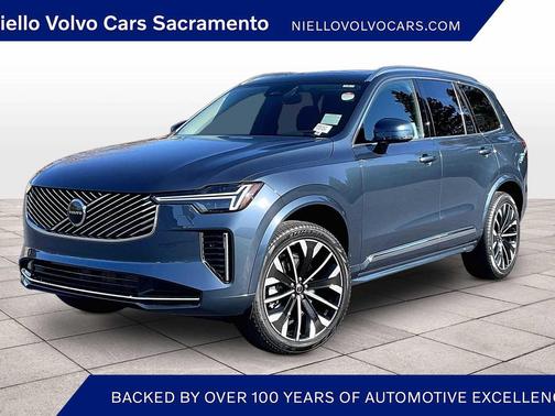 2025 Volvo XC90 B6 Core