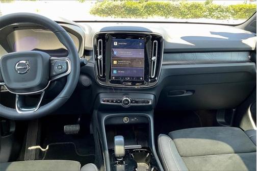 2023 Volvo C40 Recharge Pure Electric Twin Plus