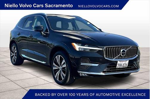 2022 Volvo XC60 B6 Inscription