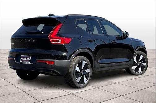 2025 Volvo EX40 Single Motor Extended Range Core