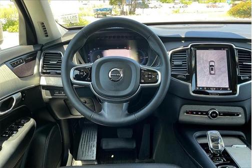2024 Volvo XC90 Recharge Plug-In Hybrid T8 Ultimate 6-Seater