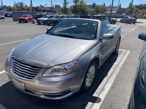 2013 Chrysler 200 Touring