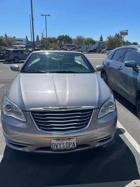 2013 Chrysler 200 Touring