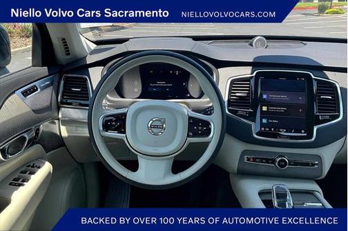 2025 Volvo XC90 B6 Ultra