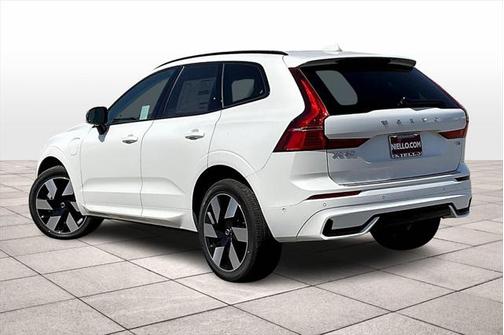 2025 Volvo XC60 Plug-In Hybrid T8 Plus
