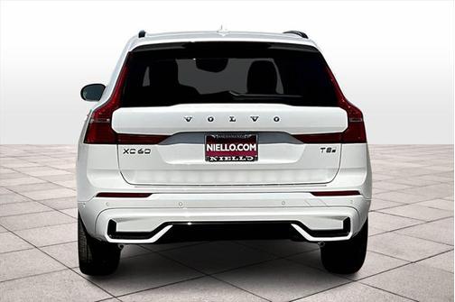 2025 Volvo XC60 Plug-In Hybrid T8 Plus