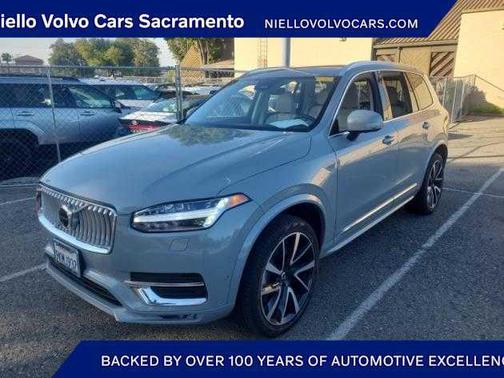 2024 Volvo XC90 B5 Plus Bright Theme