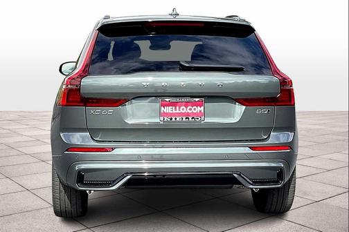 2026 Volvo XC60 B5 Ultra