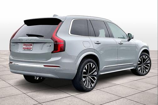 2026 Volvo XC90 B6 Ultra 7-Seater